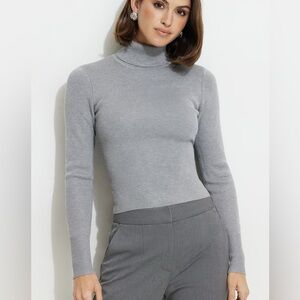Dynamite ribbed turtleneck XS